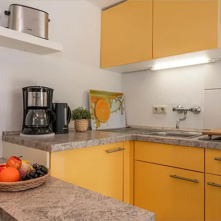 Apartment Moewenort 6 *